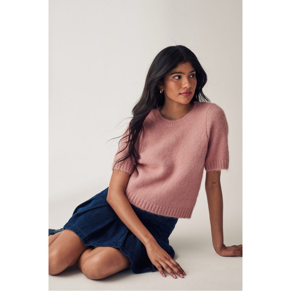 NEXT Wool Blend Blush Pink Short Sleeve Crew Neck Fuzzy Sweater Size M Medium